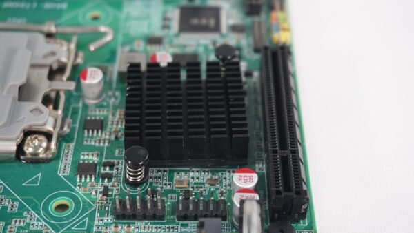 1700NP-NAS-PCIe接口特写 1700NP-NAS 8-SATA 4-Port 2.5GbE Motherboard